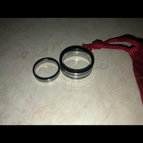 WEDDING BANDS - Picture 2 of 5